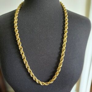 ✨ Vintage Gold-Plated Rope Chain Necklace – 27 Inches, Signed "R" in the clasp ✨